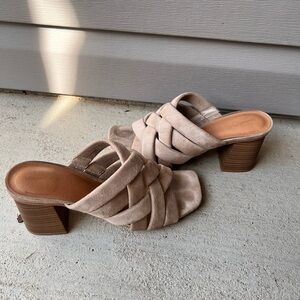 Women's Tan Block Heel Sandals
